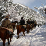 Cabalgata con vista al Cerro López - Aventura entre bosques y miradores del Circuito Chico