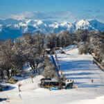 Tu primer día de ski en Cerro Bayo: clase, equipo y pase incluidos