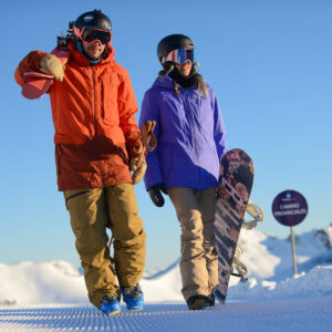 Tu primer día de snowboard en Cerro Bayo: clase, equipo y pase incluidos